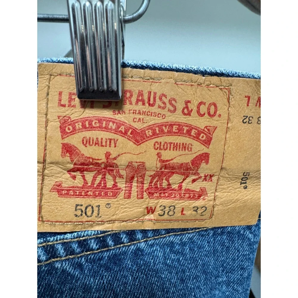 Levi's Jeans Men 38x32 Blue 501 Original Fit Button Fly Straight Leg Denim